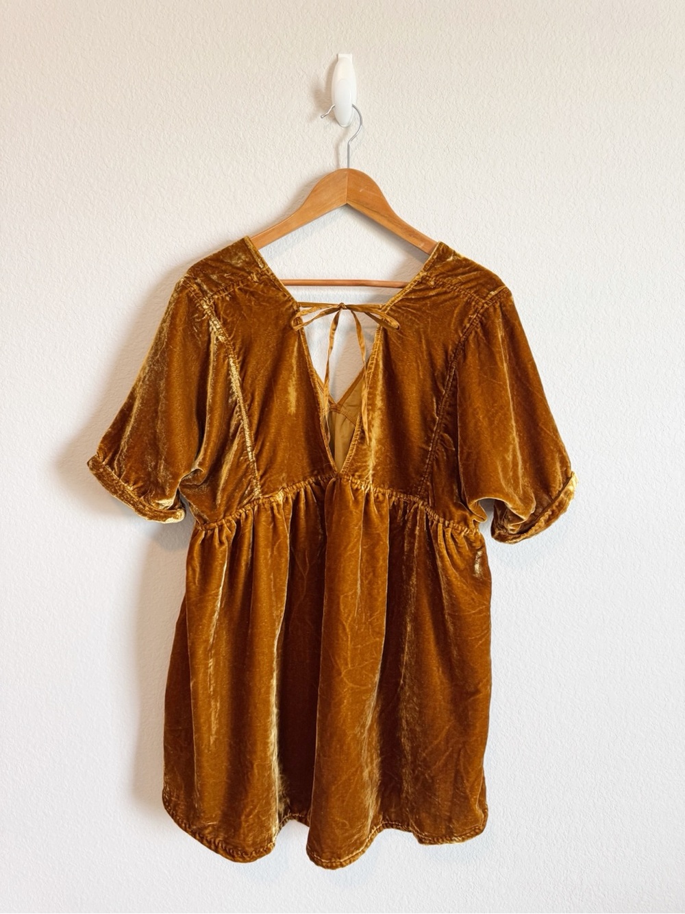 Free People Ivy Yellow Gold Velvet Mini Babydoll Swing Tunic Dress Size Medium - Picture 6 of 8